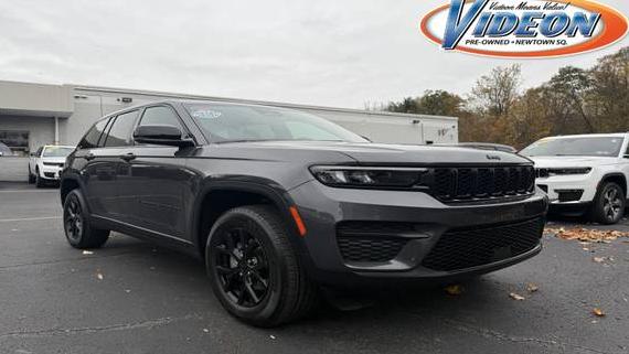 JEEP GRAND CHEROKEE 2025 1C4RJHAG0SC267882 image